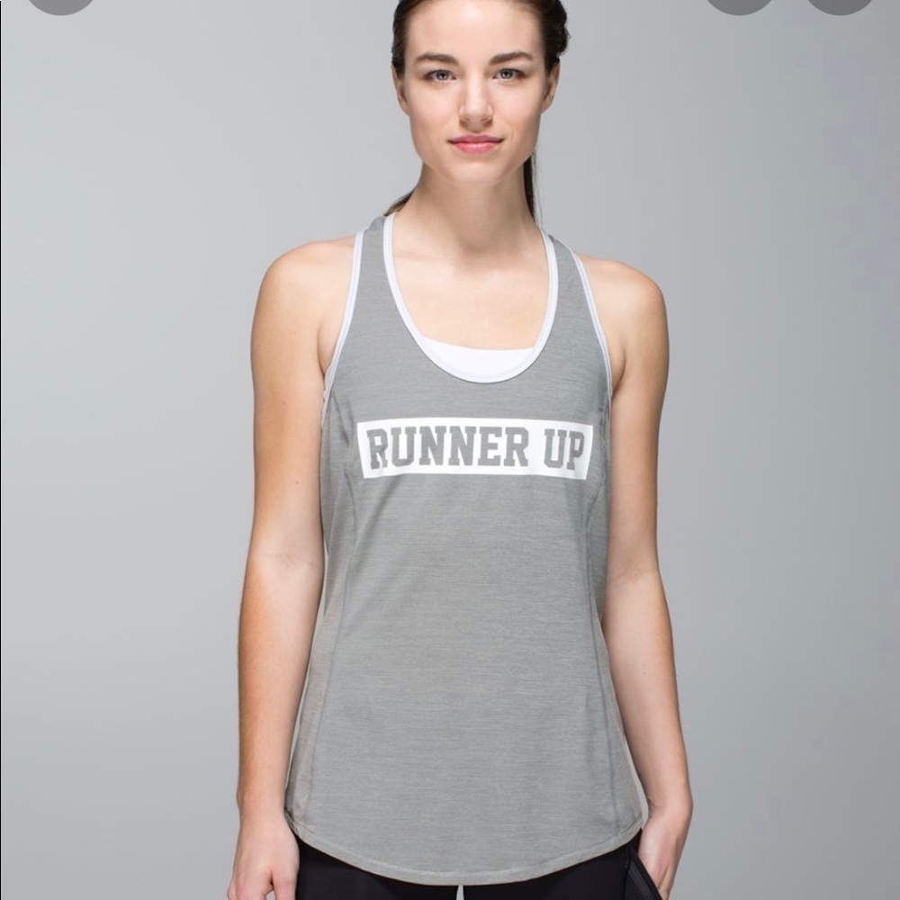 𝅺lululemon runner up racerback
